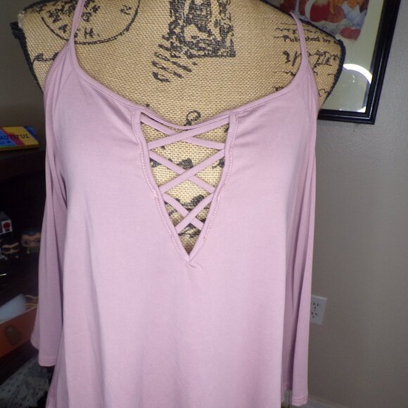 Timing Cold Shoulder Mauve Blouse - Picture 4 of 5